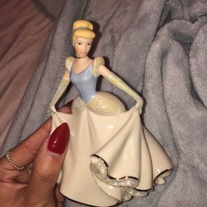 Lenox enchanted dream Cinderella figure